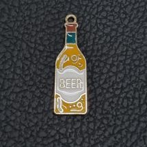 Metalliemalimaskotti olutpullo "beer" keltavalkoinen/ kulta 33,5x25,5 mm