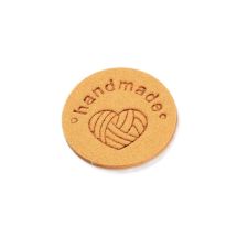Kangasmerkki keinomokkaa Handmade/ lankakerä okra pyöreä 25 mm
