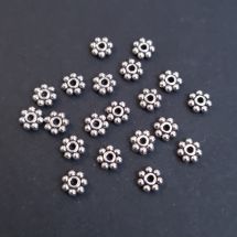 Metallihelmi antiikkihopeanvärinen litteä 6x2 mm 20 kpl