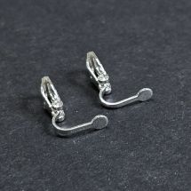 Korvakoruklipsit 13 mm hopeoitu 1 pr