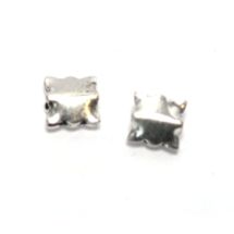 Metallihelmi antiikkihopeanvärinen pieni tyyny 6x6 mm 10 kpl