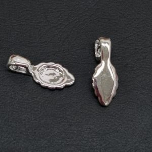 Riipuspidike liimattaville pieni 15x5 mm hopeoitu 1 kpl