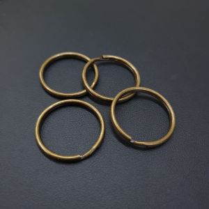Avainrengas 25 mm antiikkimessinginvärinen 1 kpl