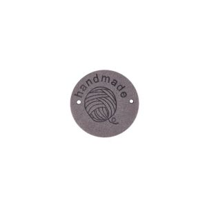 Kangasmerkki keinomokkaa Handmade/ lankakerä tummanharmaa pyöreä 25 mm