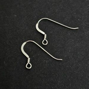 Avokorvakorukoukku kierrekoriste litteä etuosa 14,5x21 mm 925 sterlinghopeaa 1 pr