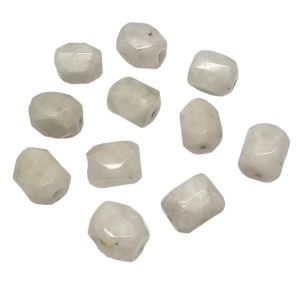 Kivihelmi kuukivi hiottu nugettihelmi 1 kpl