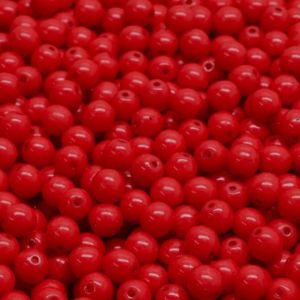 Pyöreä lasihelmi Tsekki opaakki pintaväri punainen 4 mm 30 kpl