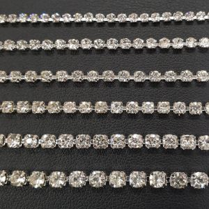 Strassiketju hopeoitu kirkas kristalli SS16 (3,5 mm) 10 cm