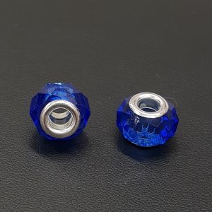 Isoreikäinen helmi viistehiottua lasia kirkas/sähkönsininen 13x8 mm