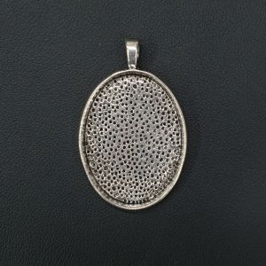 Riipuspohja / kapussipohja / kehys ovaali kuppi 30x22 mm antiikkihopeoitu