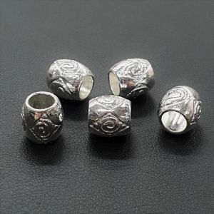 Metallihelmi isoreikäinen pullea tynnyri hopeanvärinen 8x8 mm 5 kpl