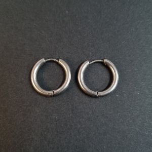 Korvakorurengas 20x3 mm terästä teräksenvärinen 1 pr