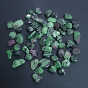 Kivisiruhelmi rubiinizoisiitti jättisiru 10 kpl