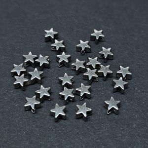 Metallihelmi antiikkihopeanvärinen tähti 5x5 mm n. 25 kpl