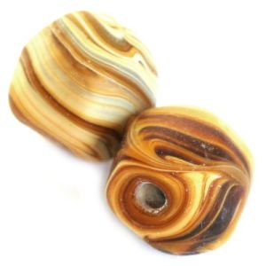 Lamppuhelmi nugetti 12 mm puukuvio 1 kpl