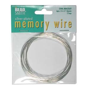 Memory wire ovaali iso koko n. 6,1x7,9 cm hopeoitu 12 kieppiä