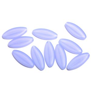 Ovaalihelmi pitkä kapea 20x8 mm kirkas matta vaalea safiiri 10 kpl