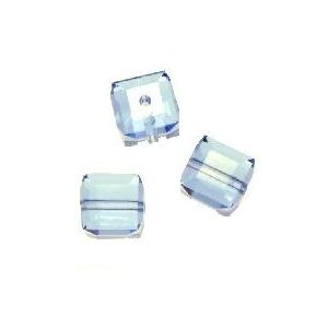 Swarovski kuutio kirkas vaalea safiiri