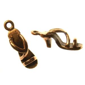 Metallimaskotti 3D sandaletti antiikkikuparinväri 20x6,9 mm